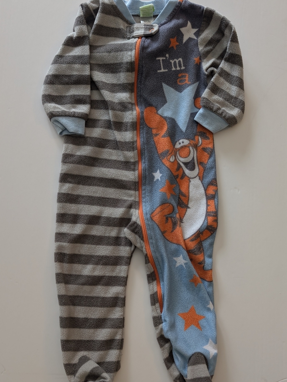 3/$10 💛 Disney Baby Tigger Footed Sleeper 6-12M
